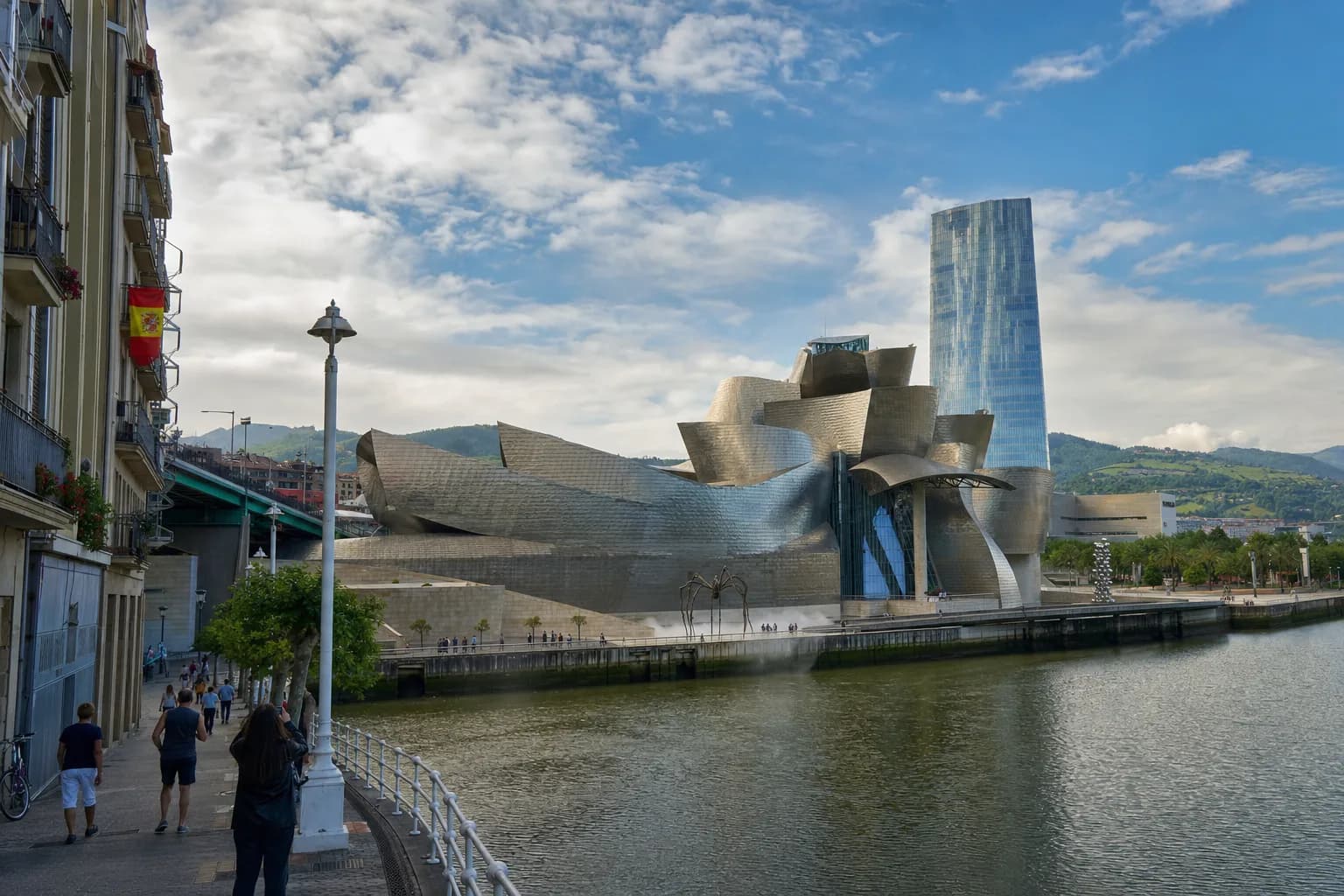 Bilbao Travel Guide & Money-Saving Tips